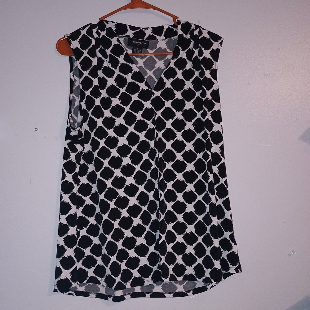 Liz Claiborne Black and White Patterned Blouse